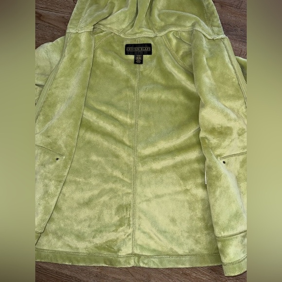 Kristen Blake • Green Thick Fleece Hooded Jacket - Picture 10 of 11